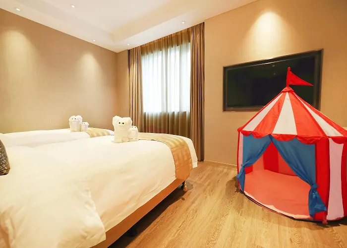Grand Dragon Hotel