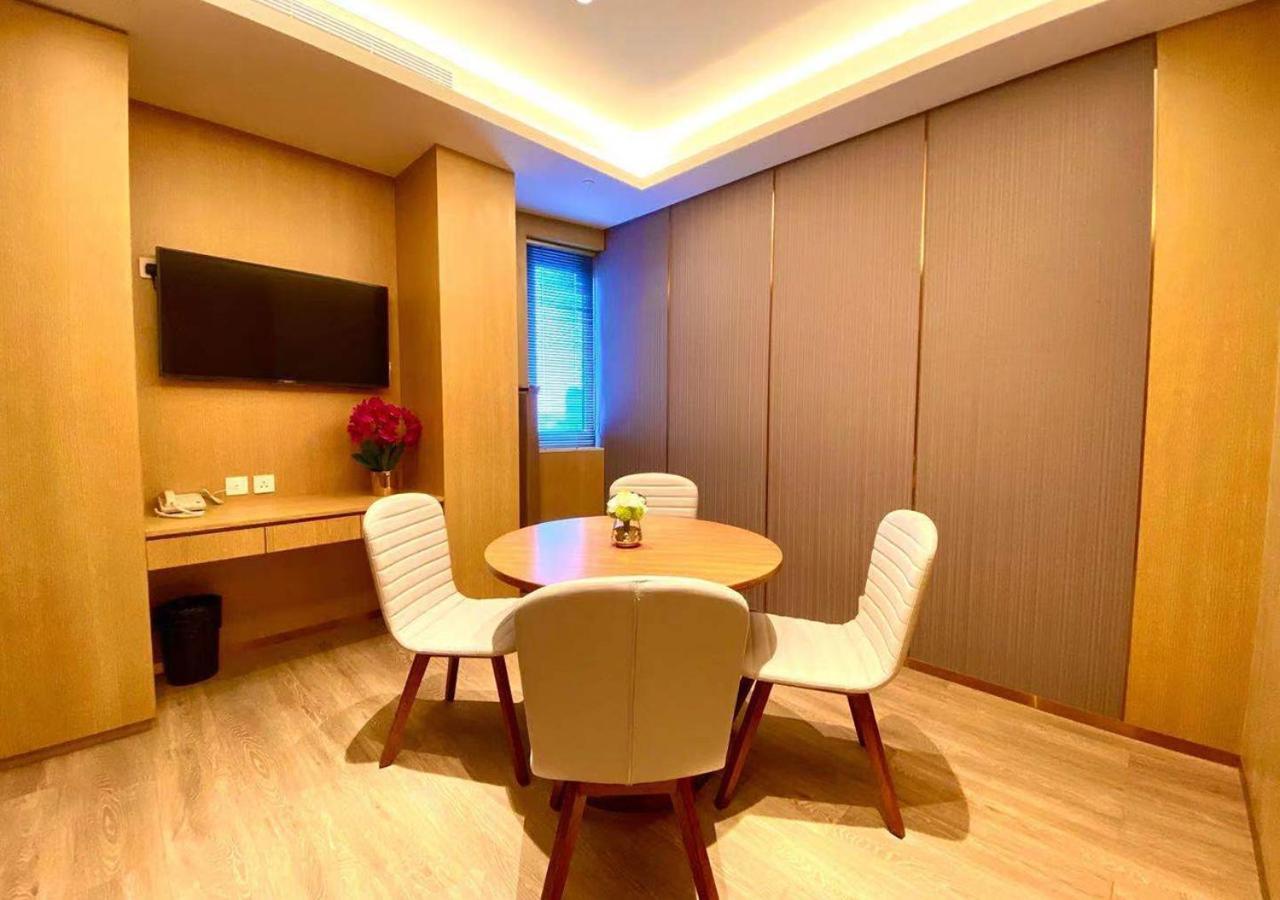 Hotel Grand Dragon 4*